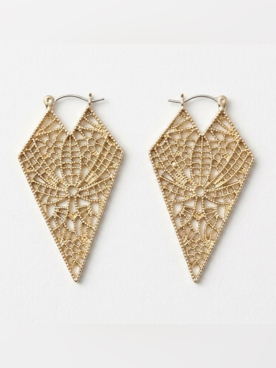 Jewelry - 🔥4 for $25 Gold Tone Filigree Geometric Drop Earrings Jewelry